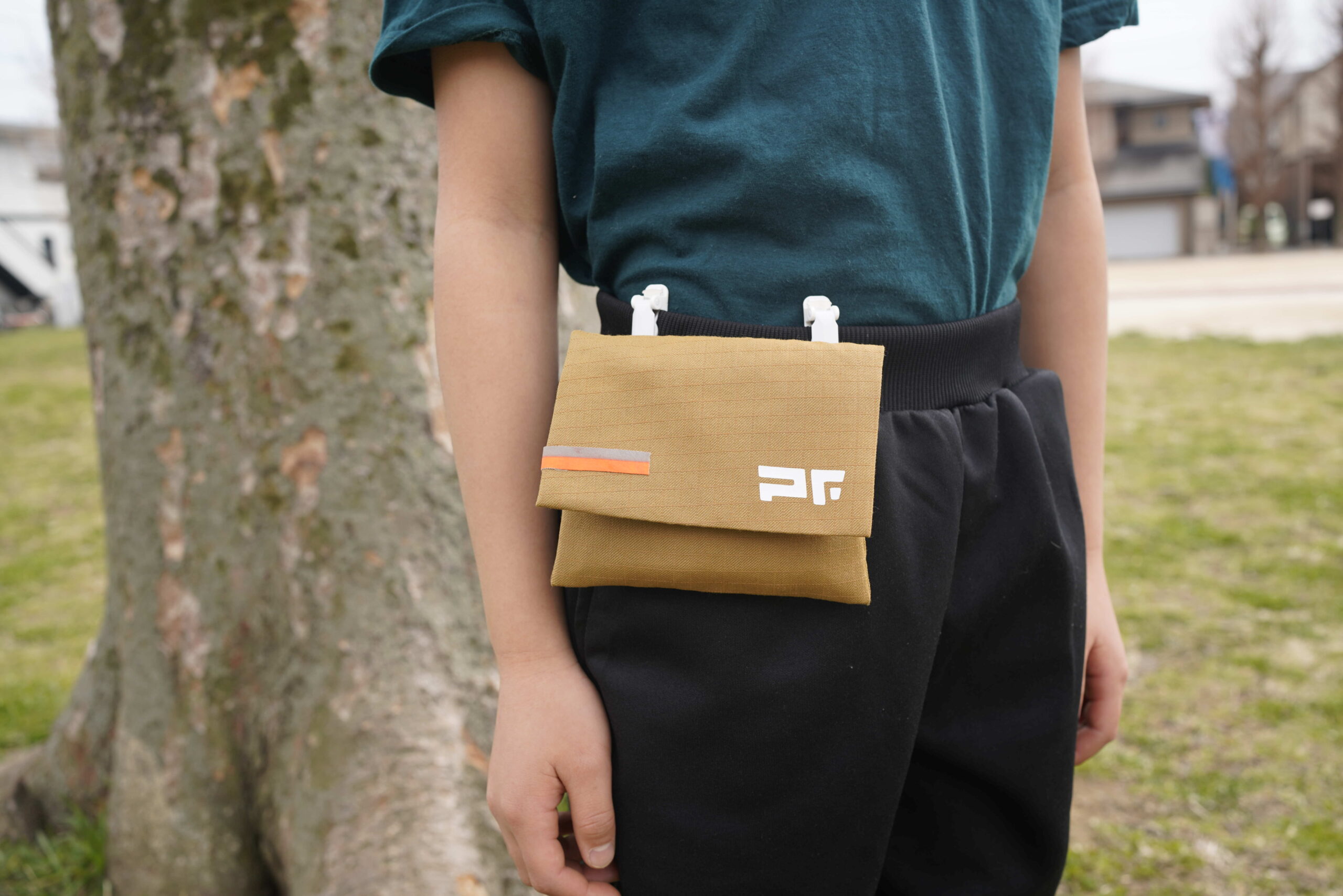 リフレクター付 移動ポケット | WFPF | SADECOアップサイクルプロジェクト